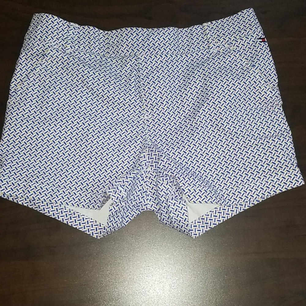 A nice pair of Tommy Hilfiger shorts brand new